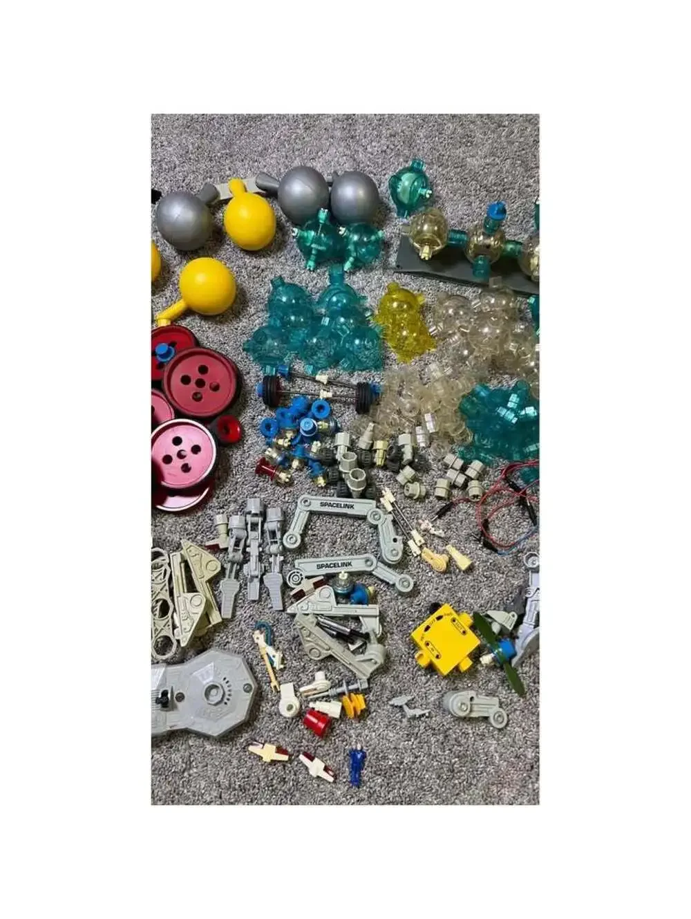 Vintage Capsela Spacelink Building Toys Huge Lot